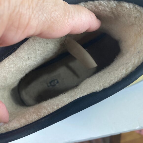 UGG Womens Sz 6 Clear Mini Boots Natural Black Sheepskin Lined Rain Winter Boots - Picture 6 of 7